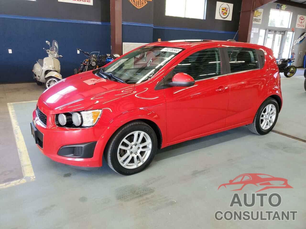 CHEVROLET SONIC 2016 - 1G1JC6SB4G4107786