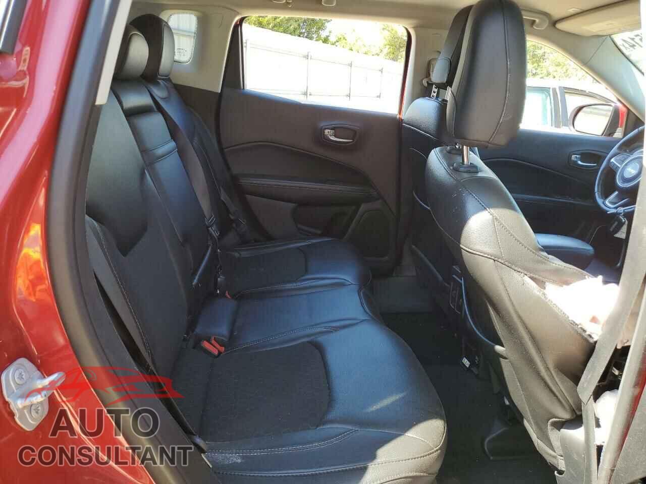 JEEP COMPASS 2018 - 3C4NJDBB8JT366575