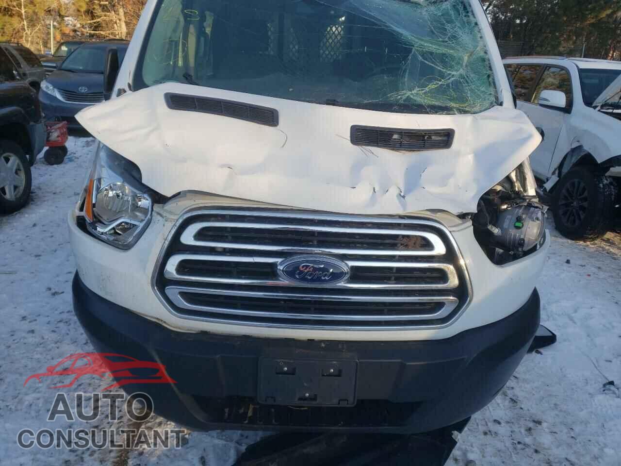 FORD TRANSIT CO 2019 - 1FTYR1YM7KKB34582