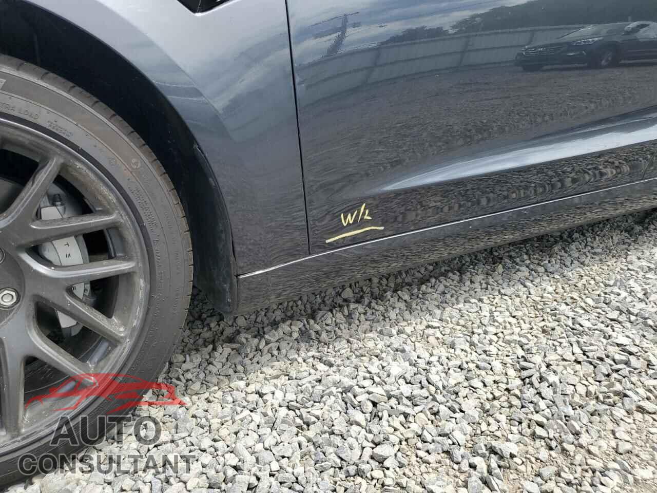 TESLA MODEL 3 2024 - 5YJ3E1EA3RF869213