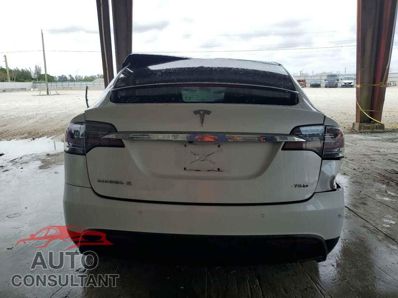 TESLA MODEL X 2017 - 5YJXCBE29HF037881