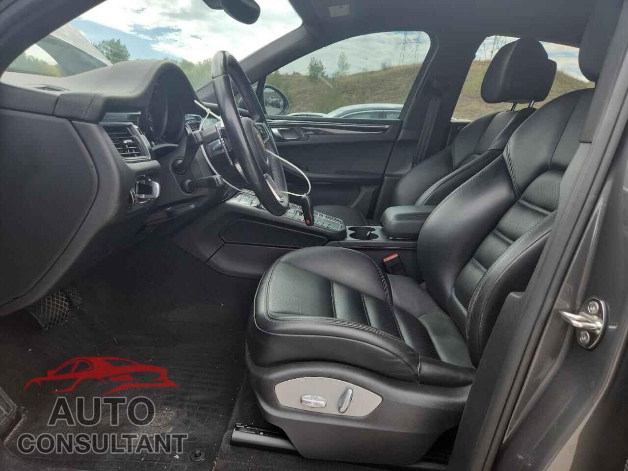 PORSCHE MACAN 2017 - WP1AG2A58HLB54549