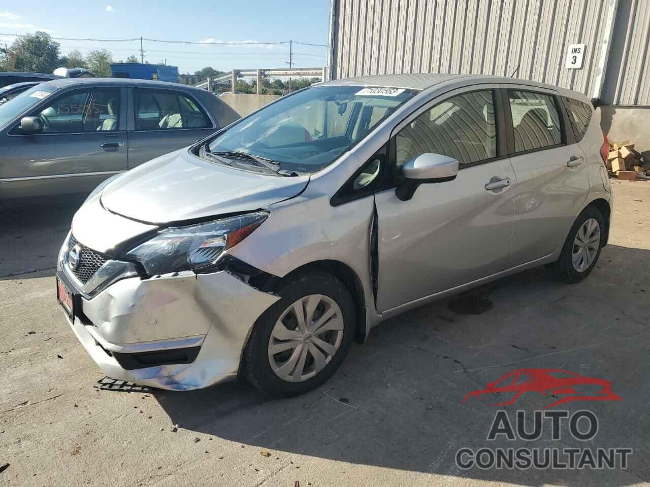 NISSAN VERSA 2018 - 3N1CE2CP1JL355835