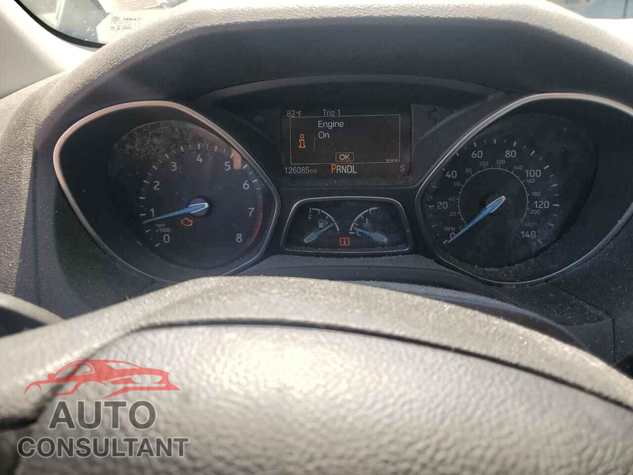 FORD FOCUS 2017 - 1FADP3F22HL229965
