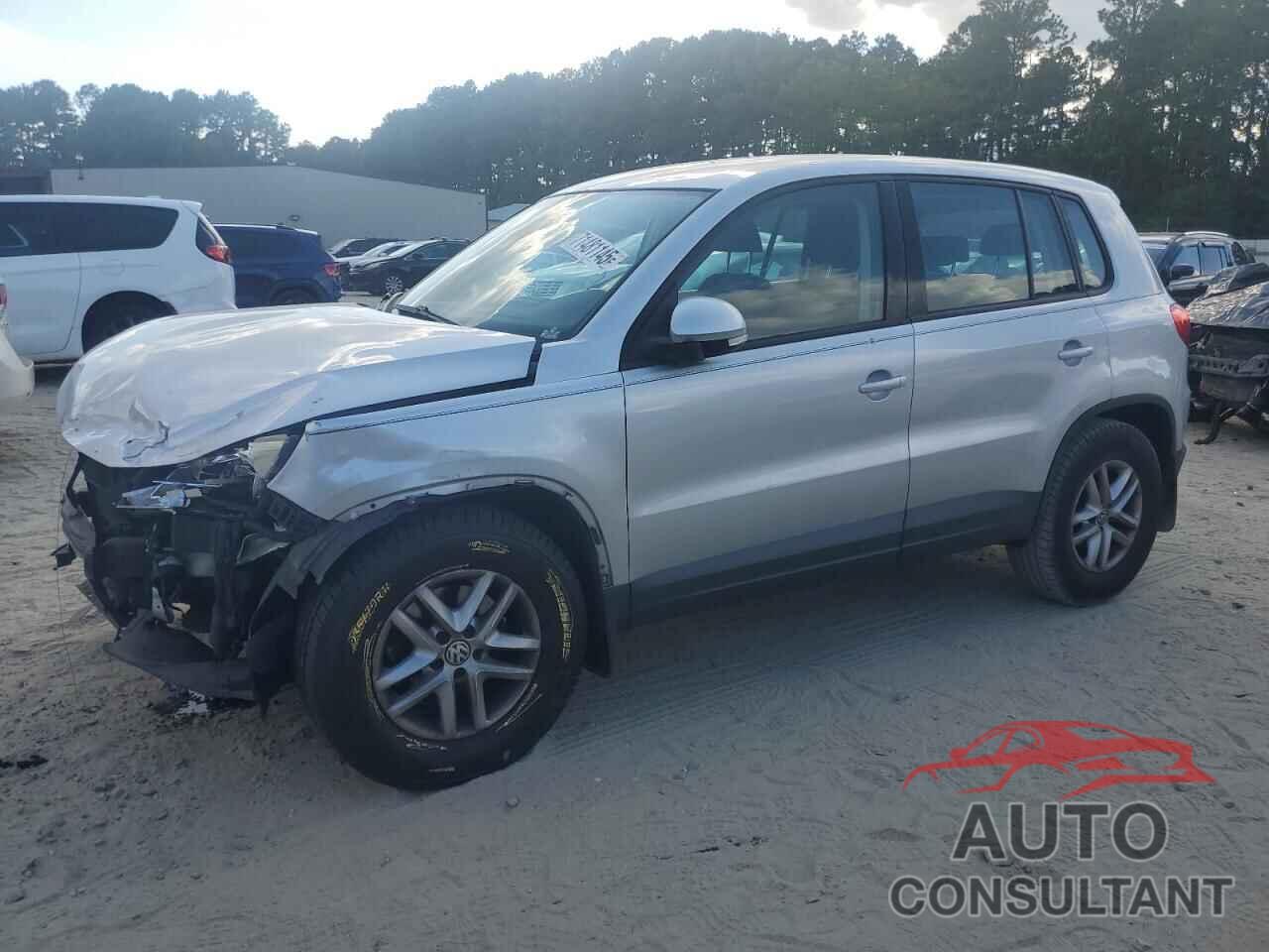 VOLKSWAGEN TIGUAN 2011 - WVGAV7AX3BW558740