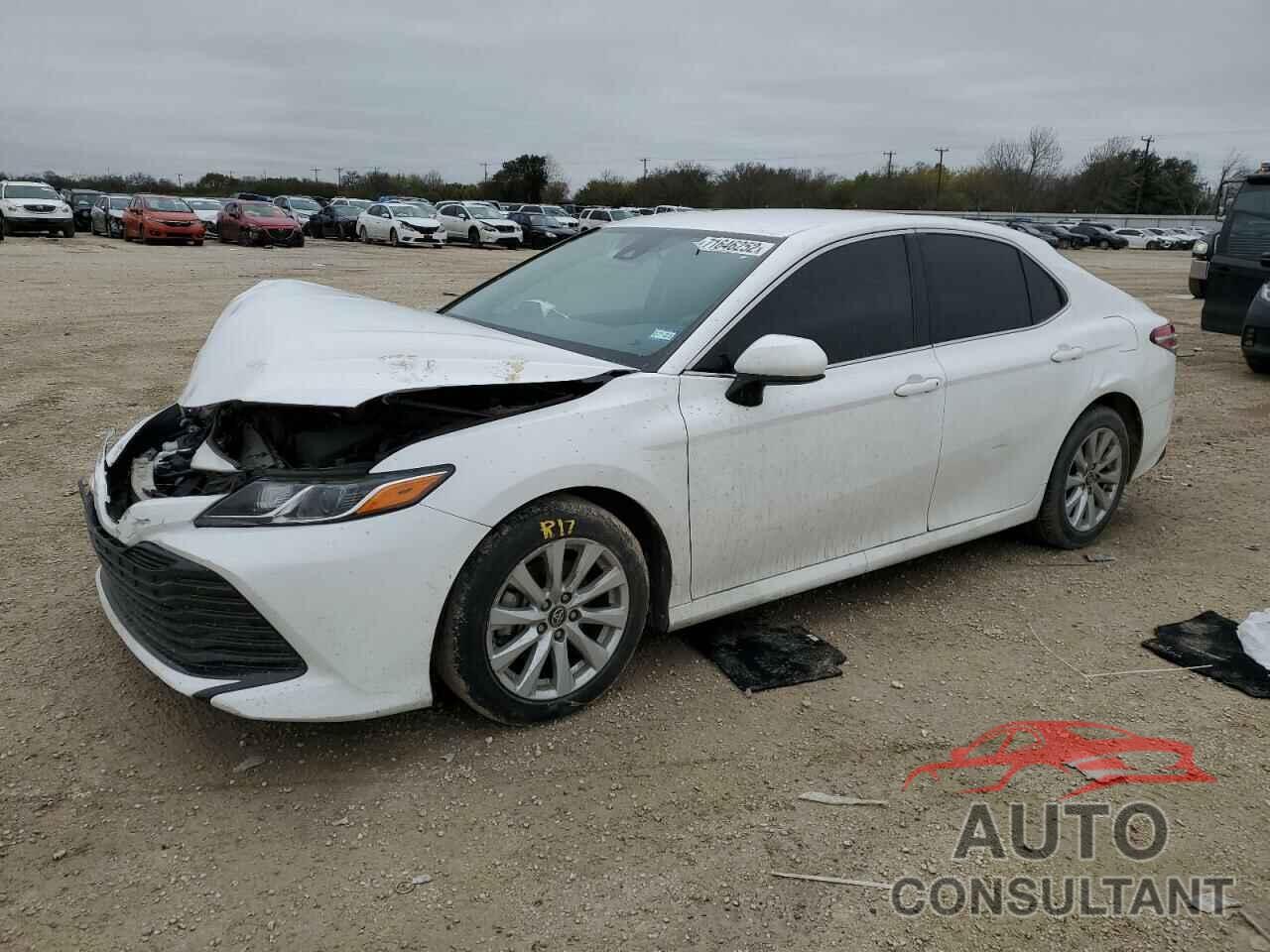 TOYOTA CAMRY 2018 - 4T1B11HK9JU072483