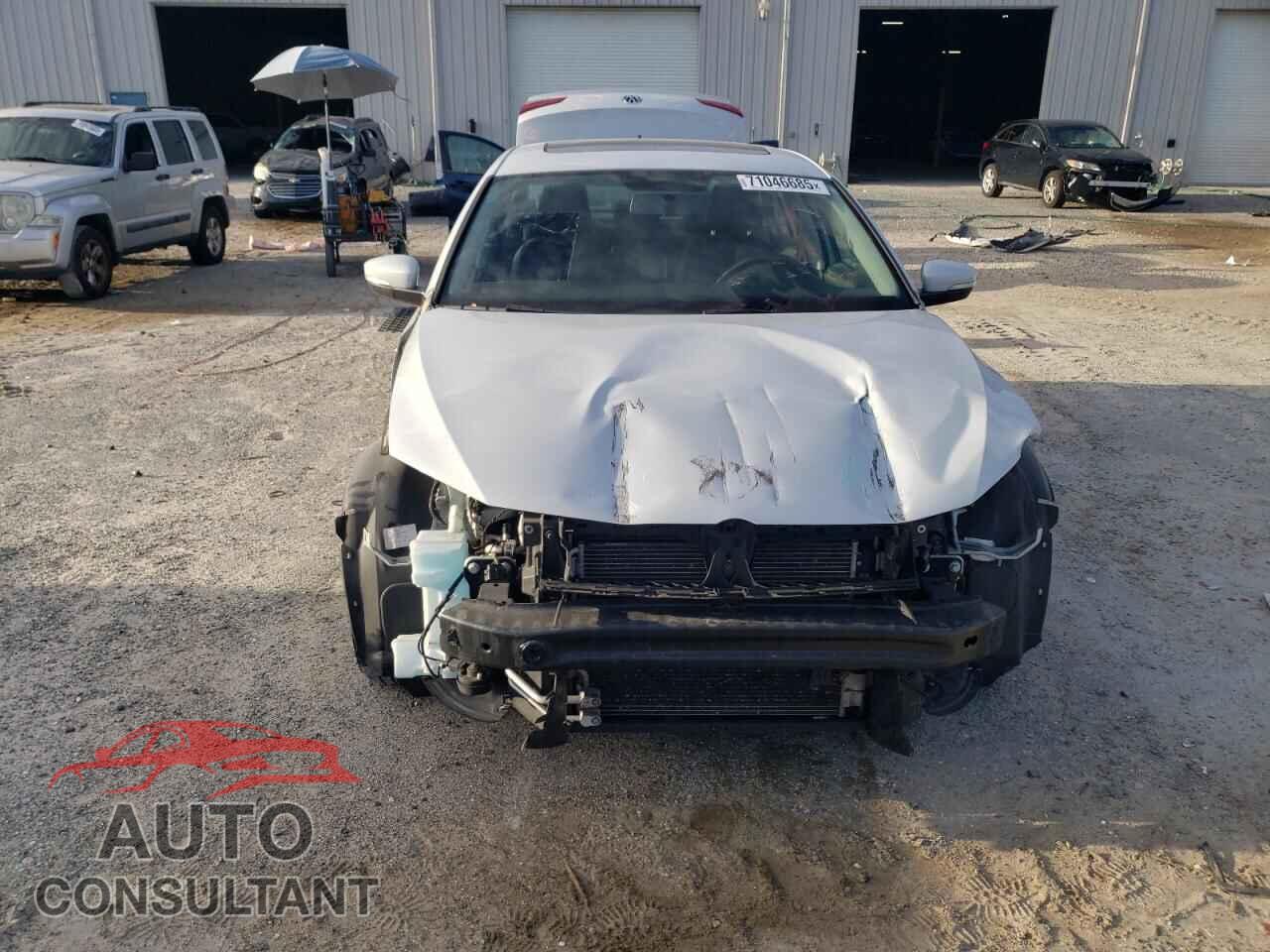 VOLKSWAGEN JETTA 2017 - 3VWDB7AJ9HM312528