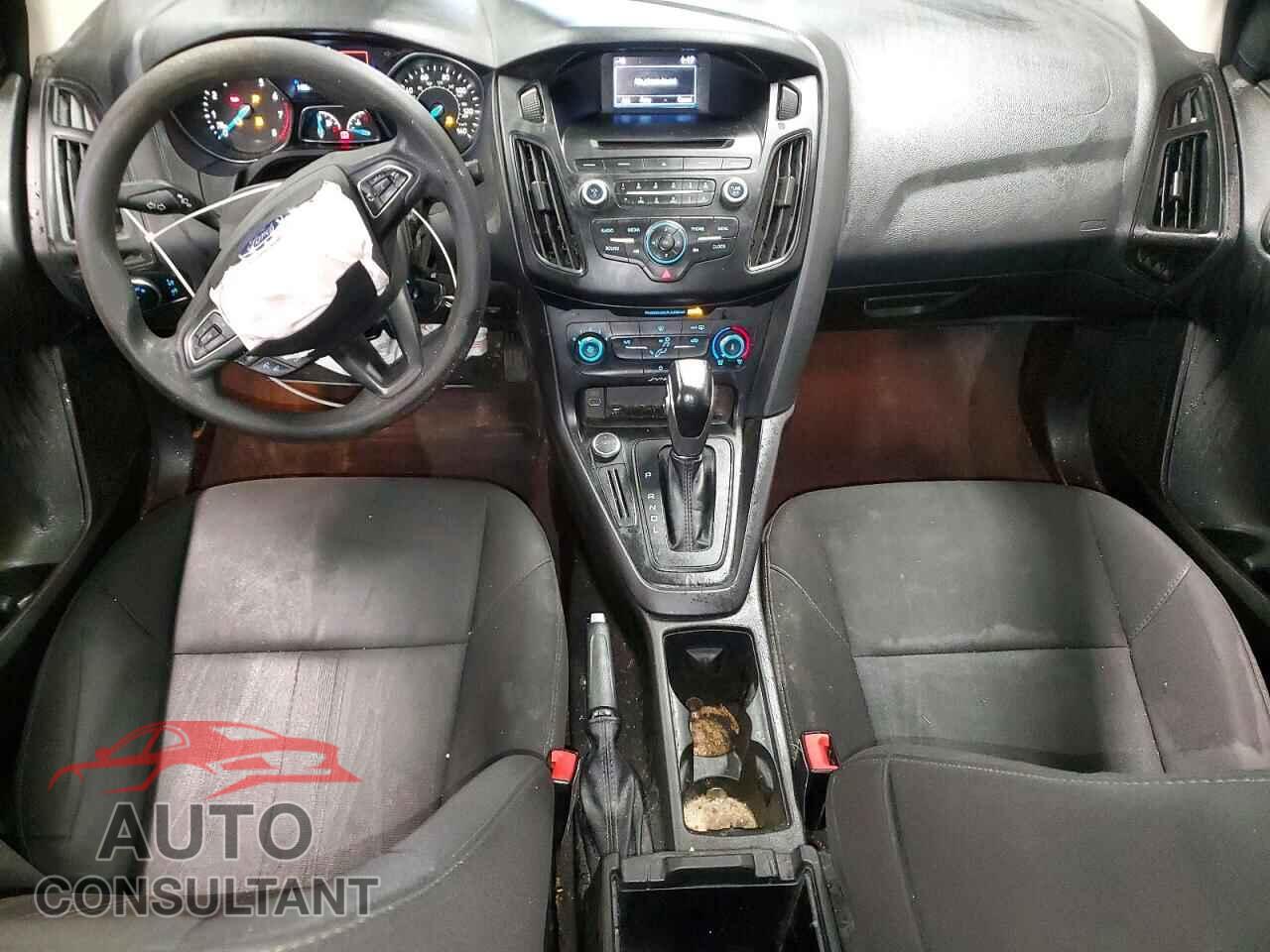 FORD FOCUS 2016 - 1FADP3F23GL403122