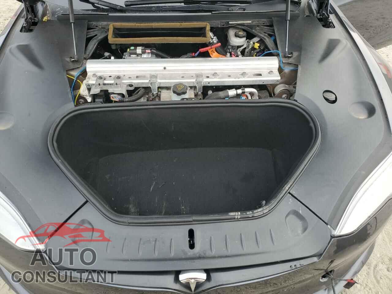 TESLA MODEL S 2021 - 5YJSA1E64MF451688