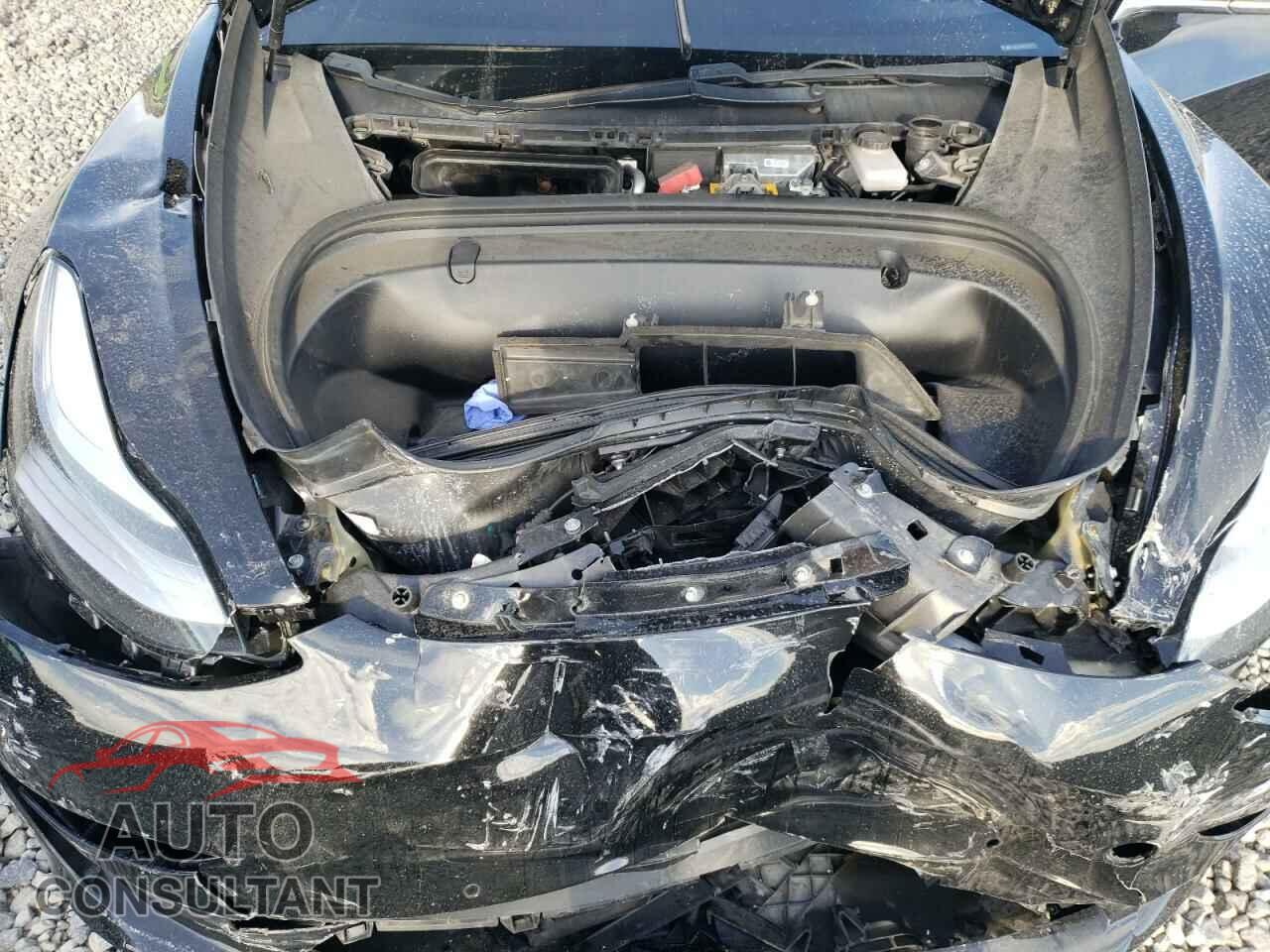 TESLA MODEL 3 2018 - 5YJ3E1EB0JF095967