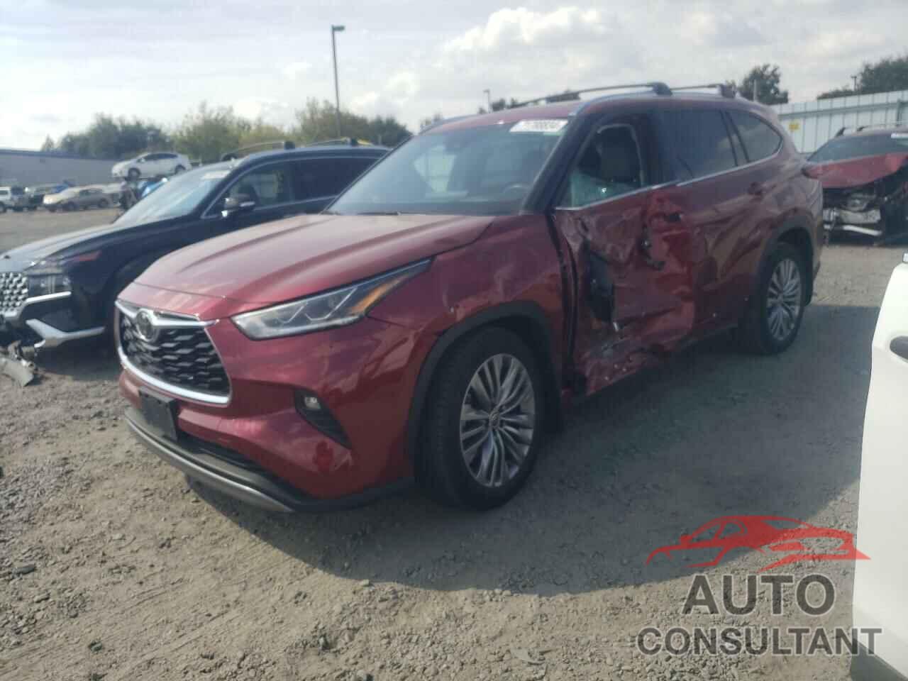 TOYOTA HIGHLANDER 2022 - 5TDFZRBH6NS175753