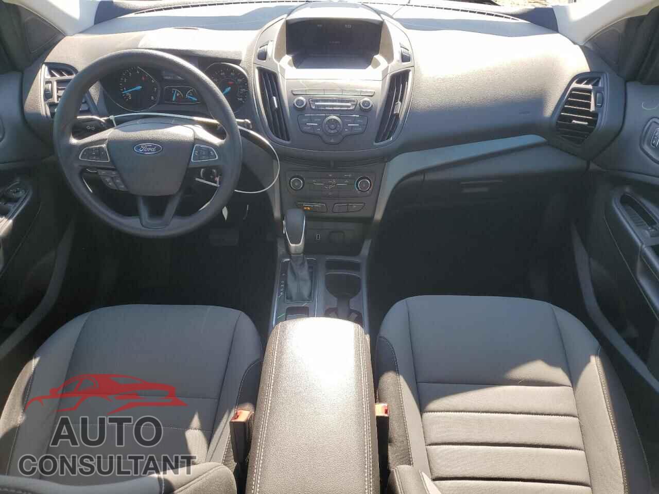 FORD ESCAPE 2019 - 1FMCU0F77KUB96094