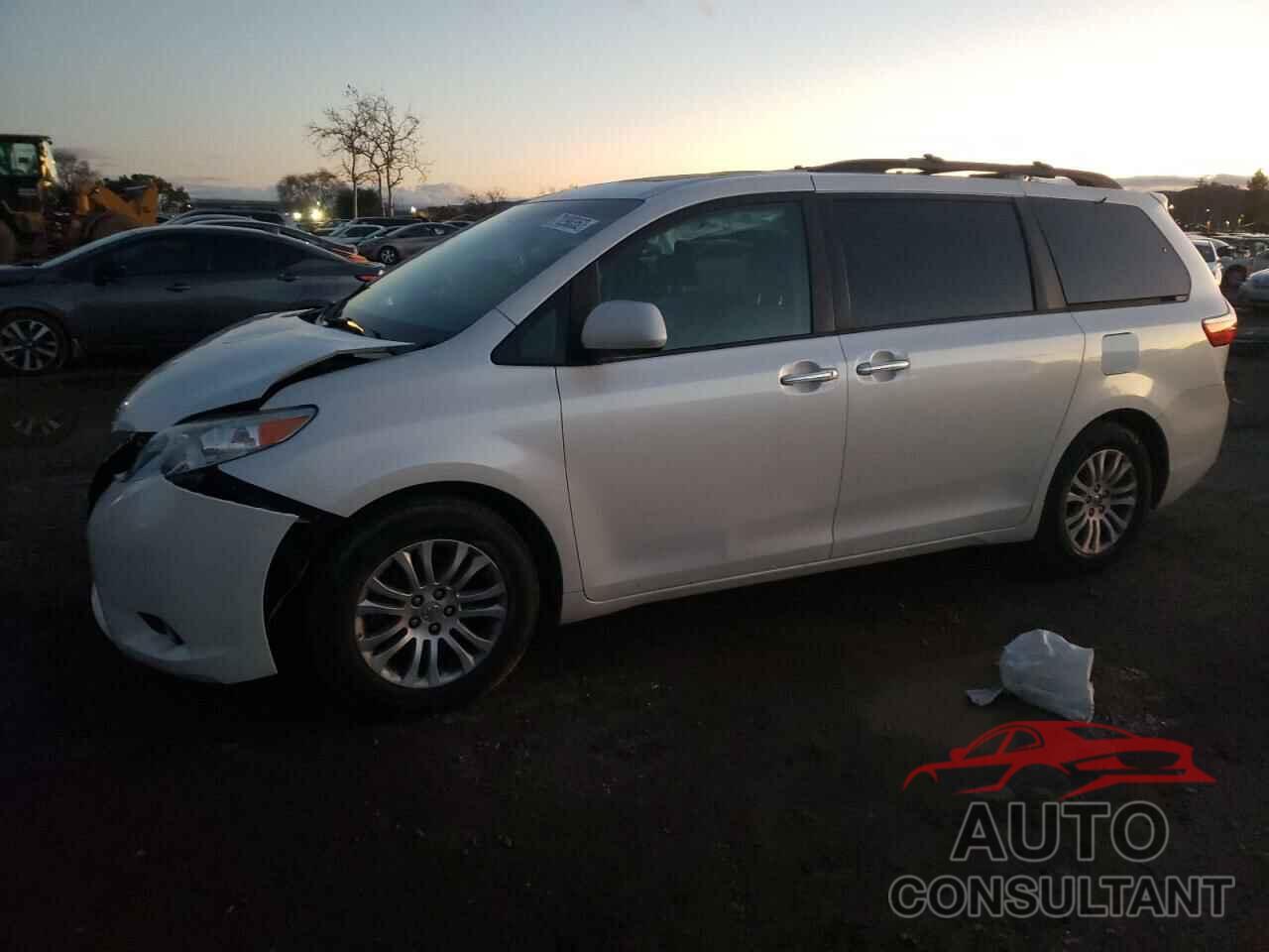 TOYOTA SIENNA 2016 - 5TDYK3DC9GS755187