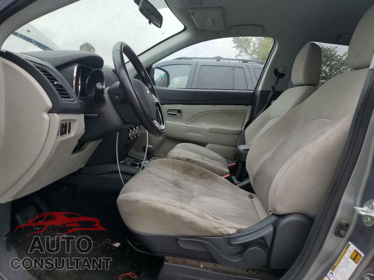 MITSUBISHI OUTLANDER 2017 - JA4AR3AU1HZ004699