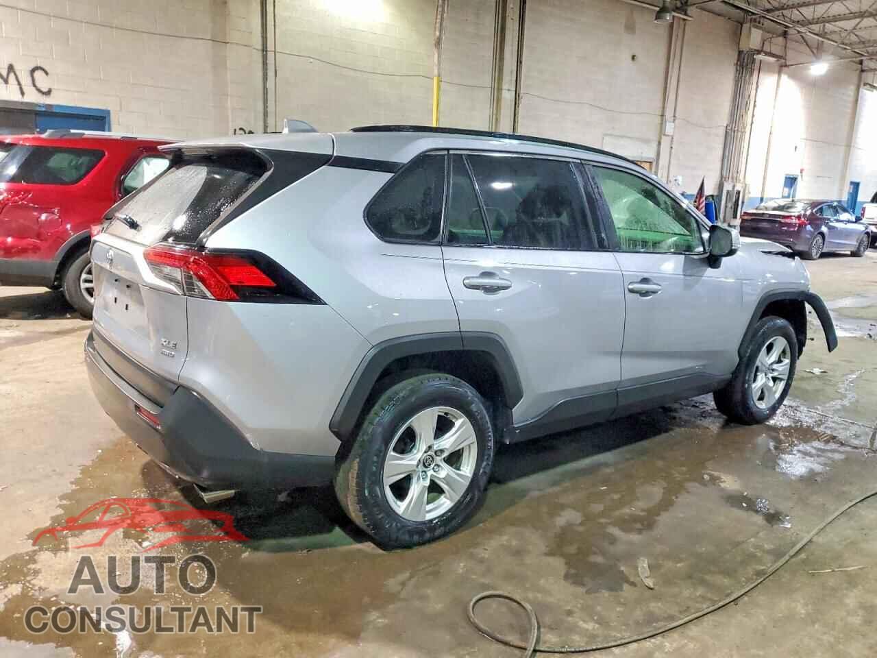 TOYOTA RAV4 2020 - JTMP1RFV5LD528150