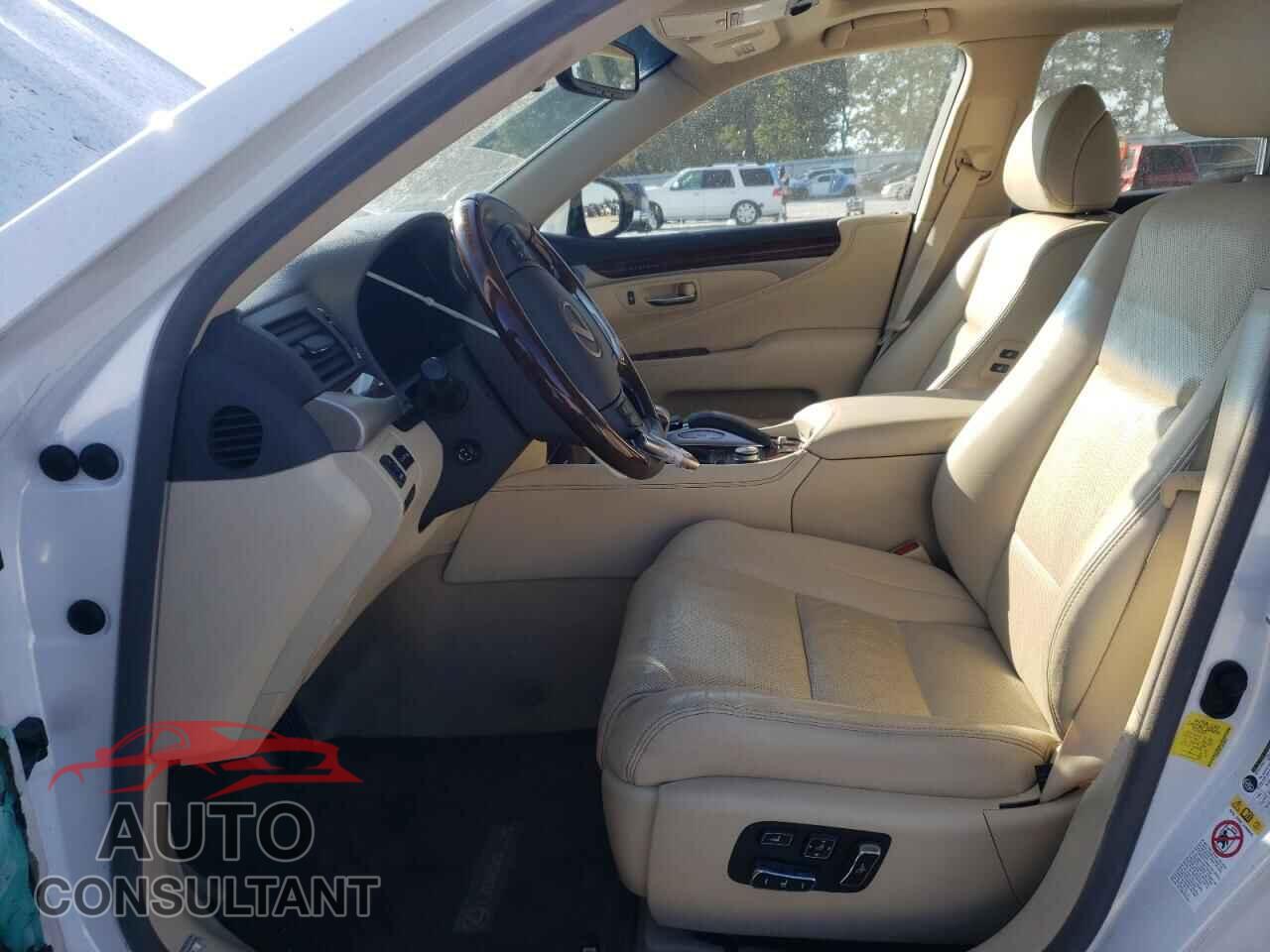 LEXUS LS460 2017 - JTHBL5EF3H5145556
