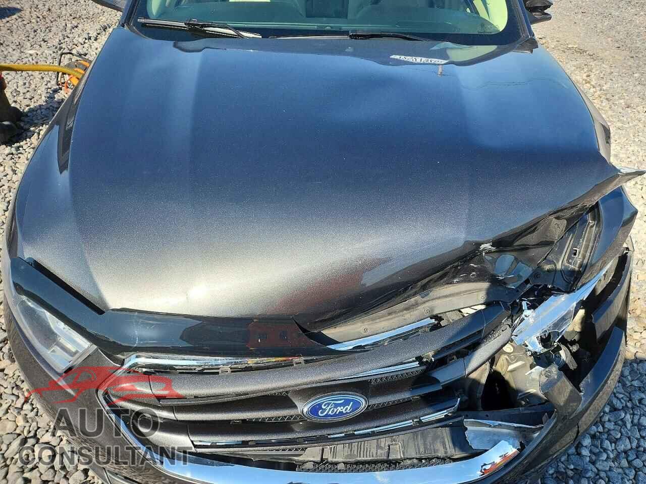 FORD TAURUS 2018 - 1FAHP2F86JG126143