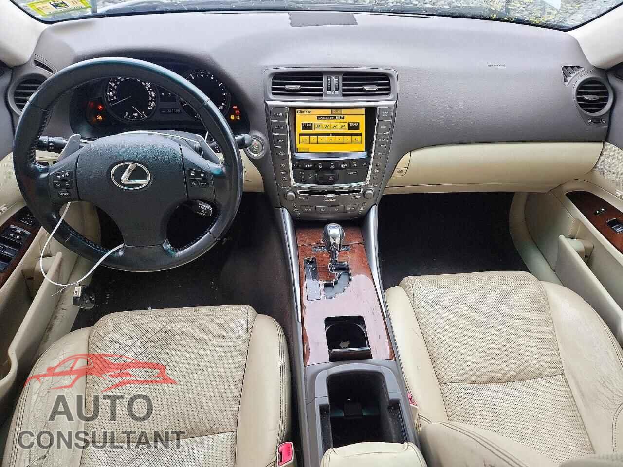 LEXUS IS 2010 - JTHCF5C24A2033741