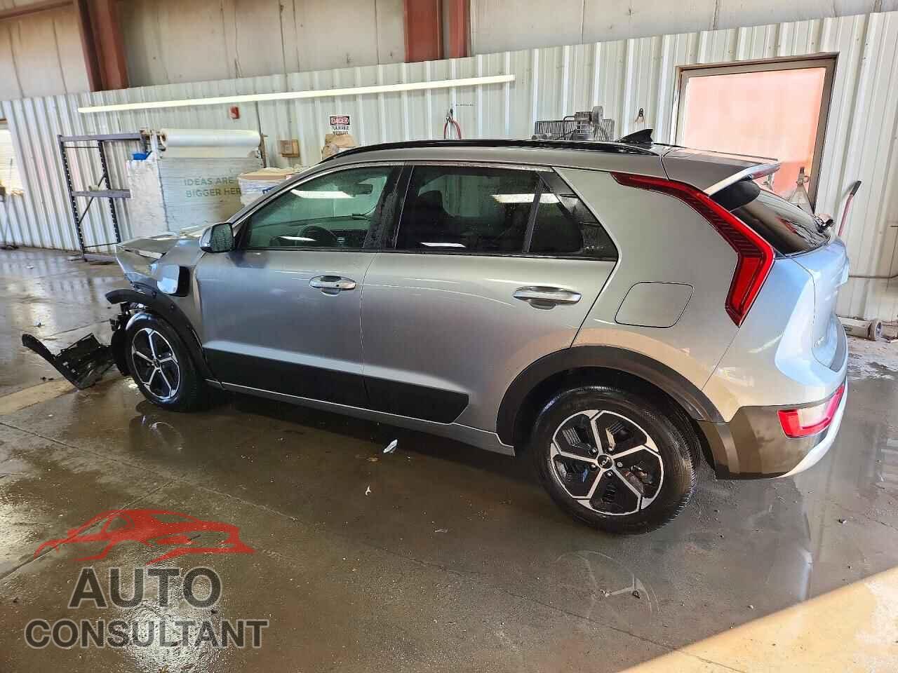 KIA NIRO 2023 - KNDCS3LFXP5072653