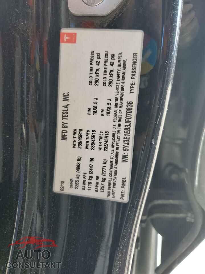 TESLA MODEL 3 2018 - 5YJ3E1EB3JF070836