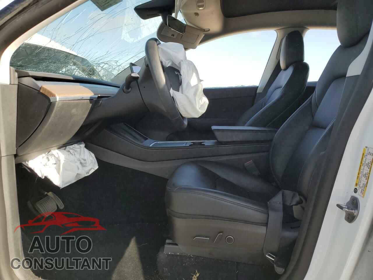 TESLA MODEL Y 2022 - 7SAYGDEEXNF437882