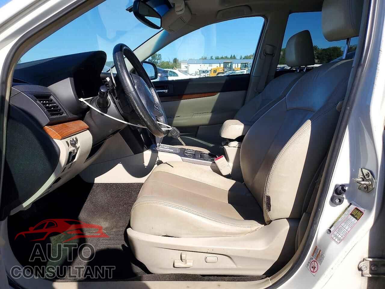 SUBARU OUTBACK 2013 - 4S4BRCLC7D3265696