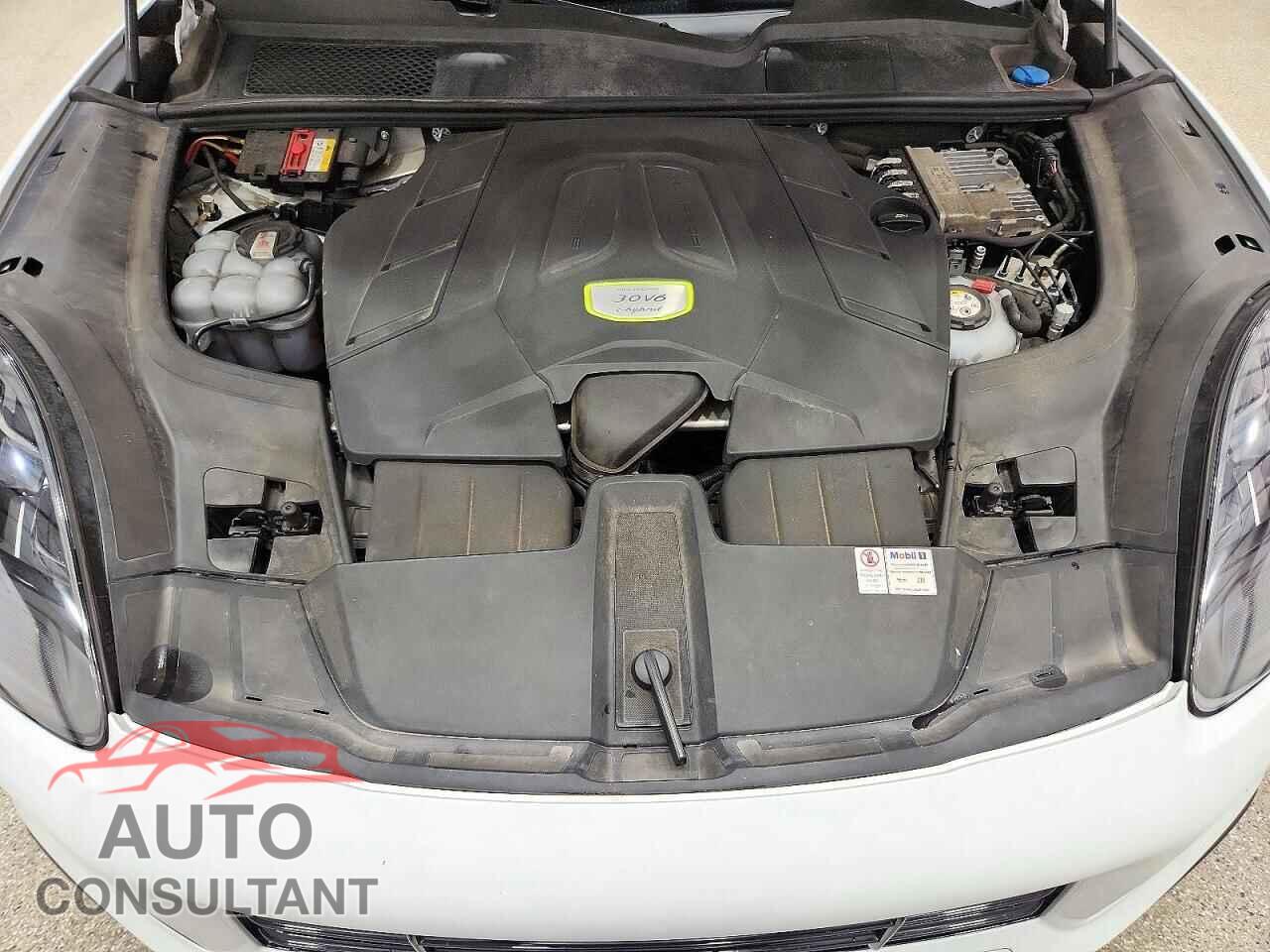 PORSCHE CAYENNE 2020 - WP1AE2AY4LDA22570