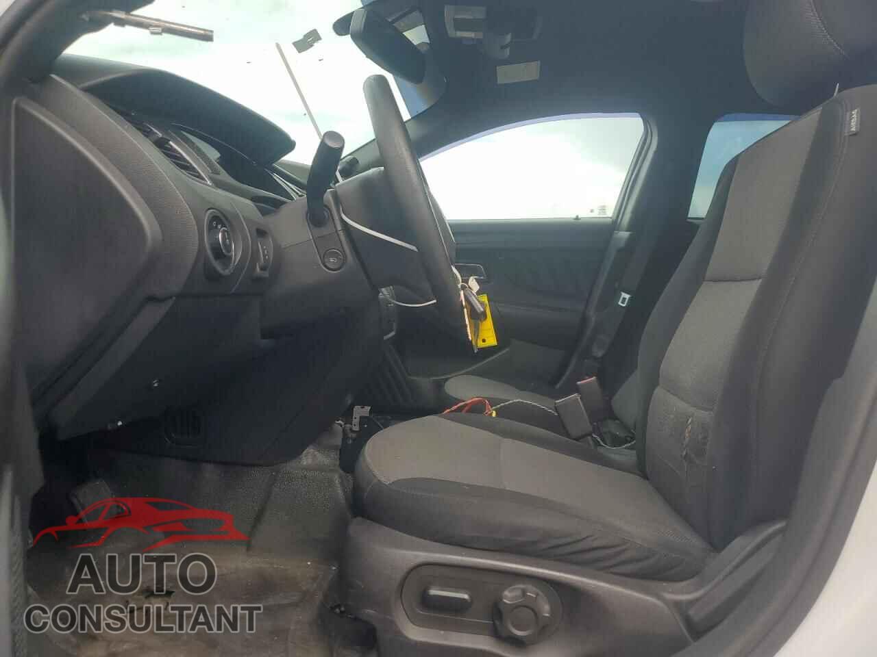 FORD TAURUS 2015 - 1FAHP2MK4FG106477