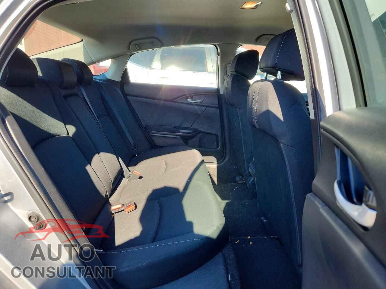 HONDA CIVIC 2017 - 2HGFC2F57HH009366