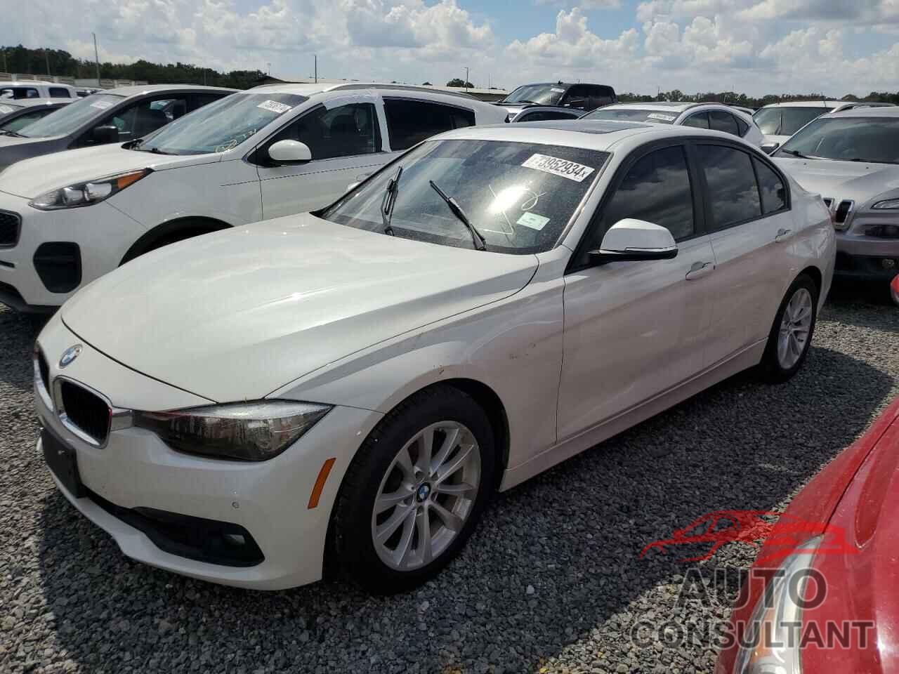 BMW 3 SERIES 2016 - WBA8E1G50GNU10206