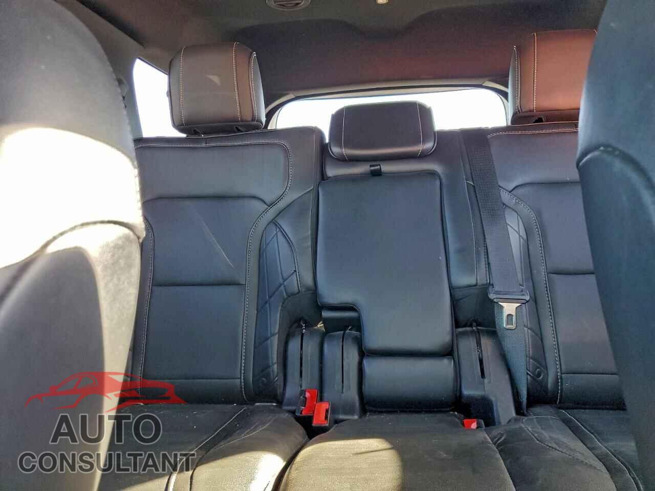 FORD EXPLORER 2018 - 1FM5K8HT2JGB31559