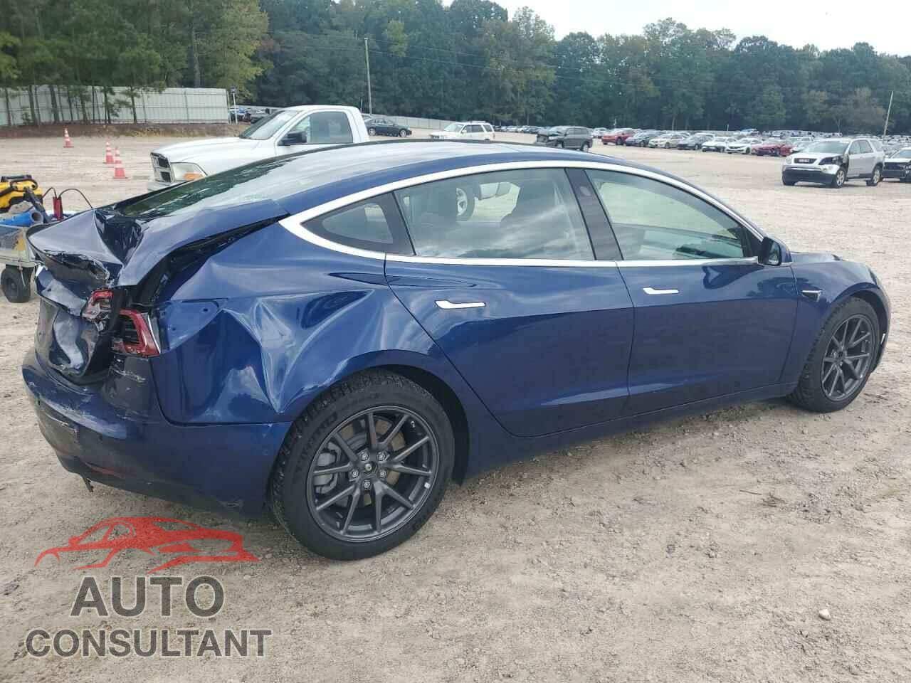 TESLA MODEL 3 2018 - 5YJ3E1EB8JF064708