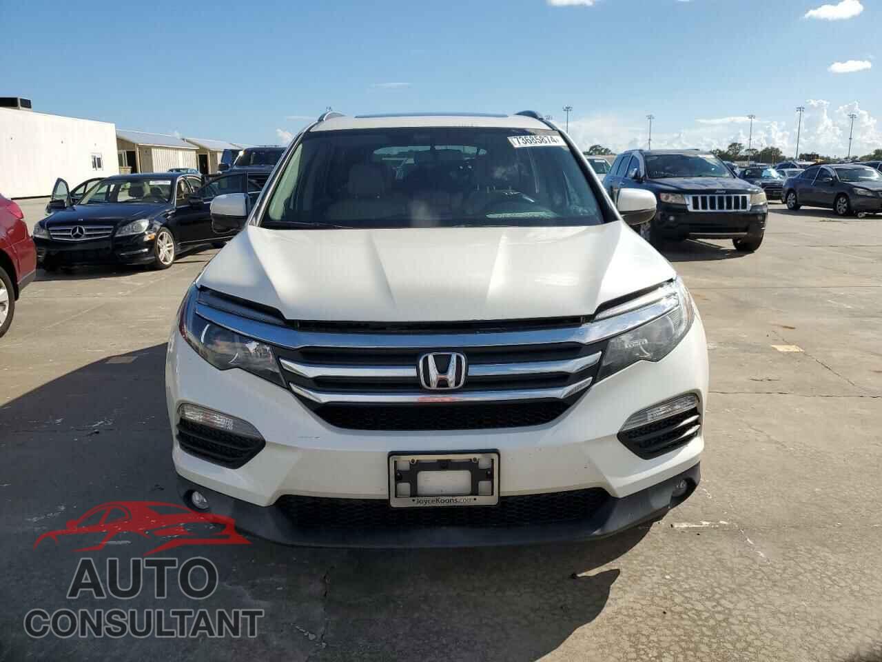 HONDA PILOT 2017 - 5FNYF6H55HB026336