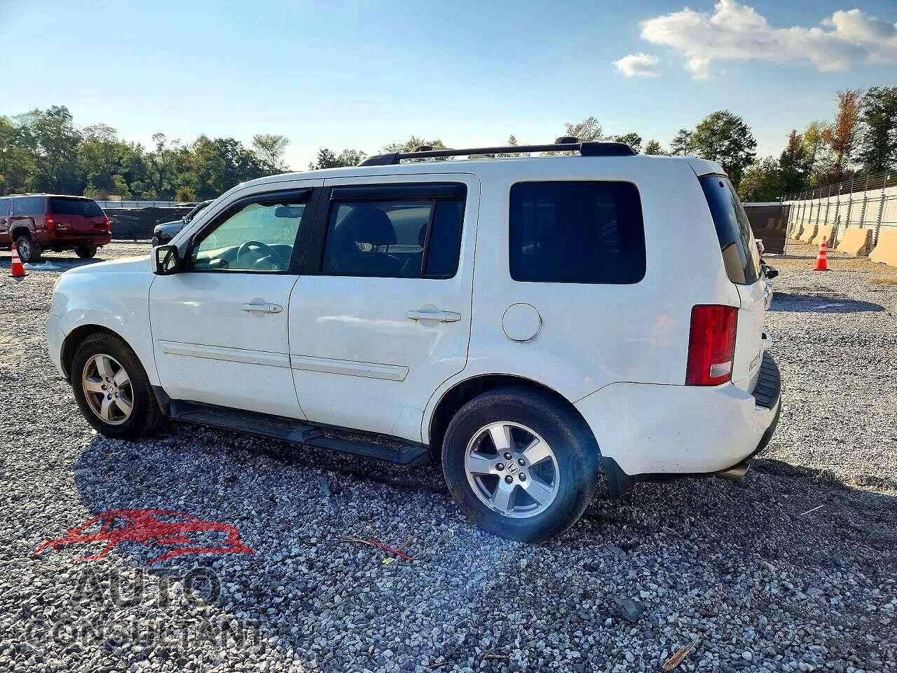 HONDA PILOT 2011 - 5FNYF4H54BB085616
