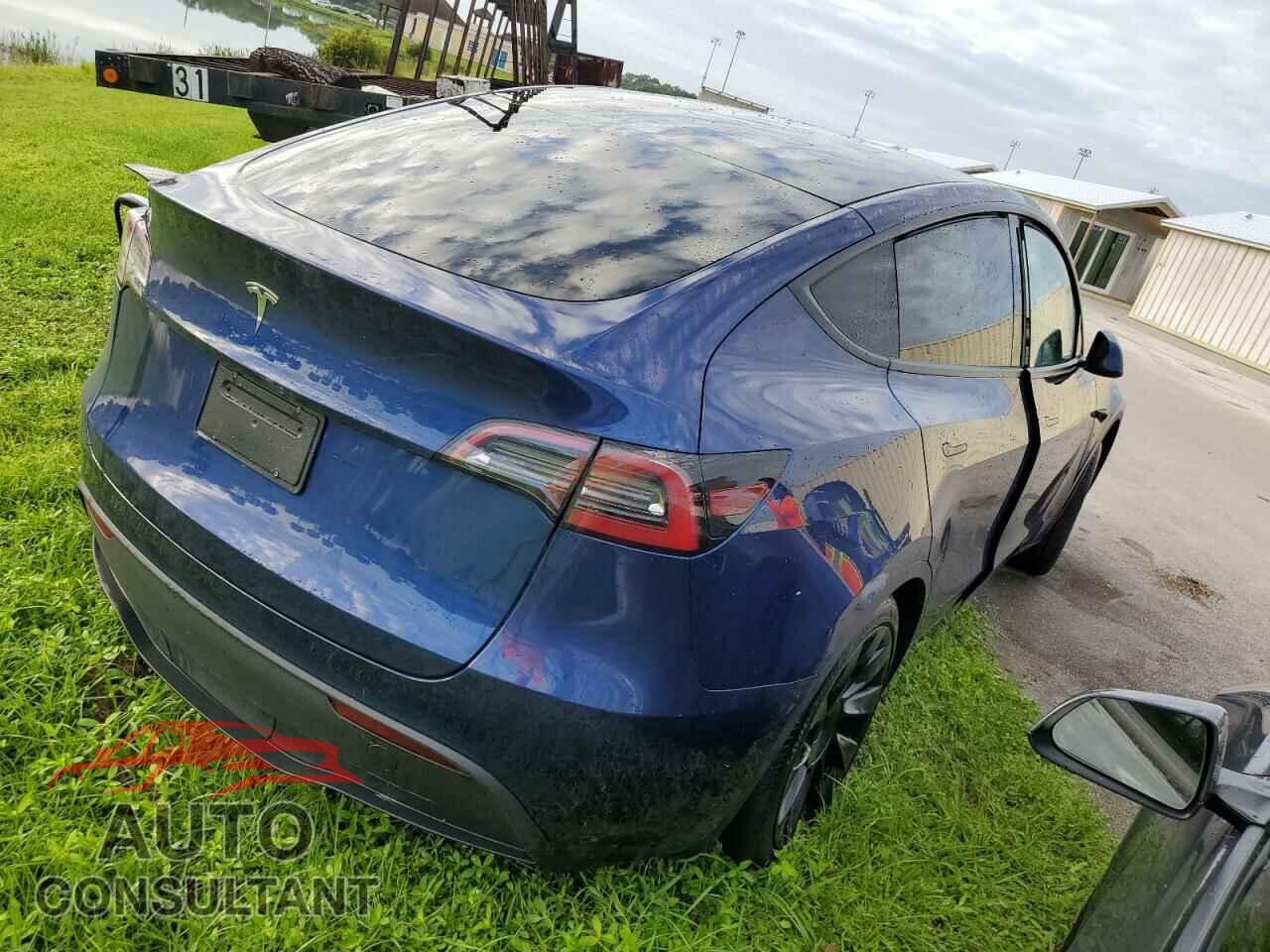 TESLA MODEL Y 2024 - 7SAYGDED7RF009376