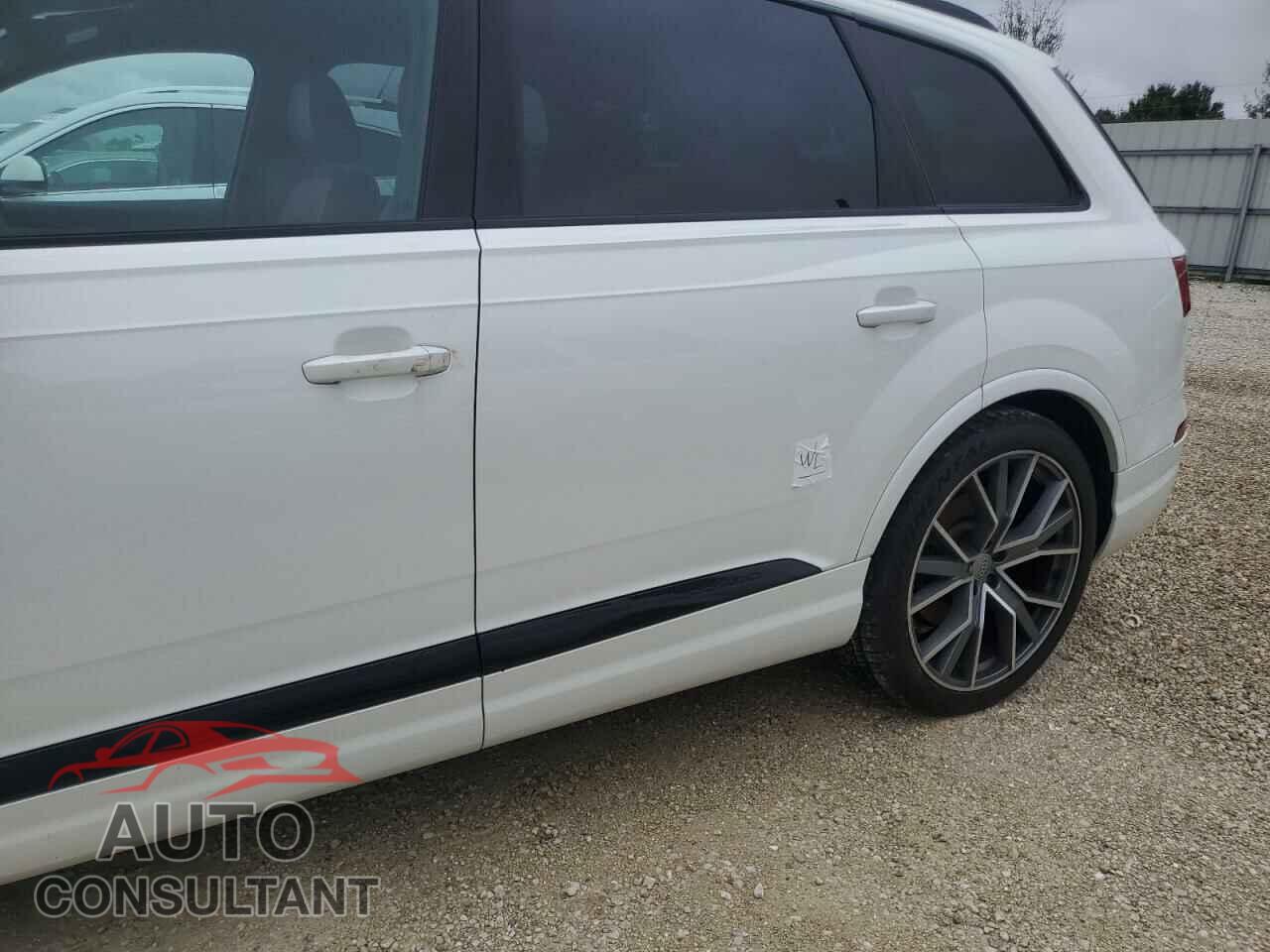 AUDI Q7 2017 - WA1VAAF78HD041892