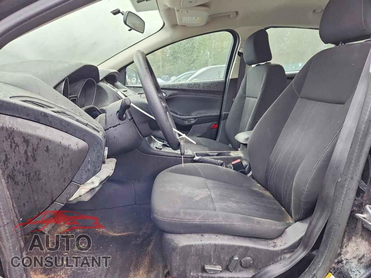 FORD FOCUS 2016 - 1FADP3F24GL276302