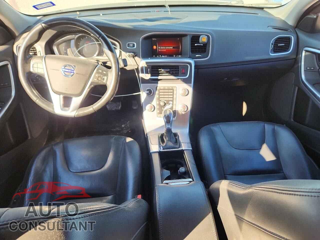 VOLVO S60 2018 - LYV402HK2JB166222