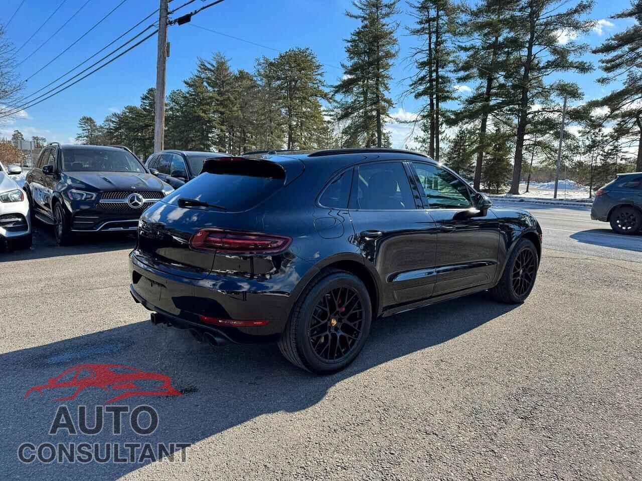 PORSCHE MACAN 2017 - WP1AG2A55HLB56520
