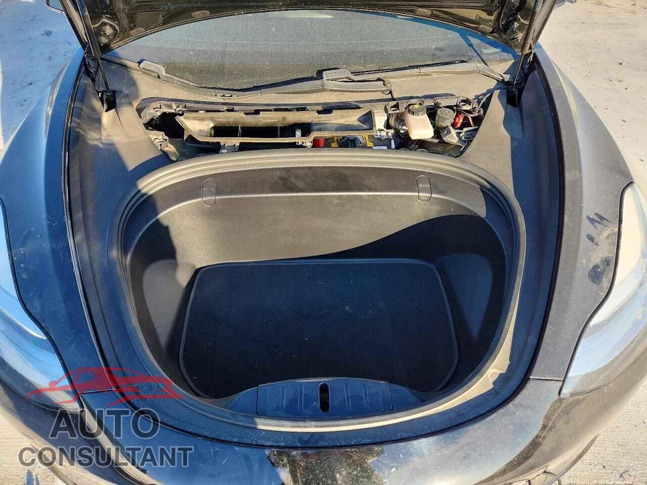 TESLA MODEL 3 2019 - 5YJ3E1EB3KF237276