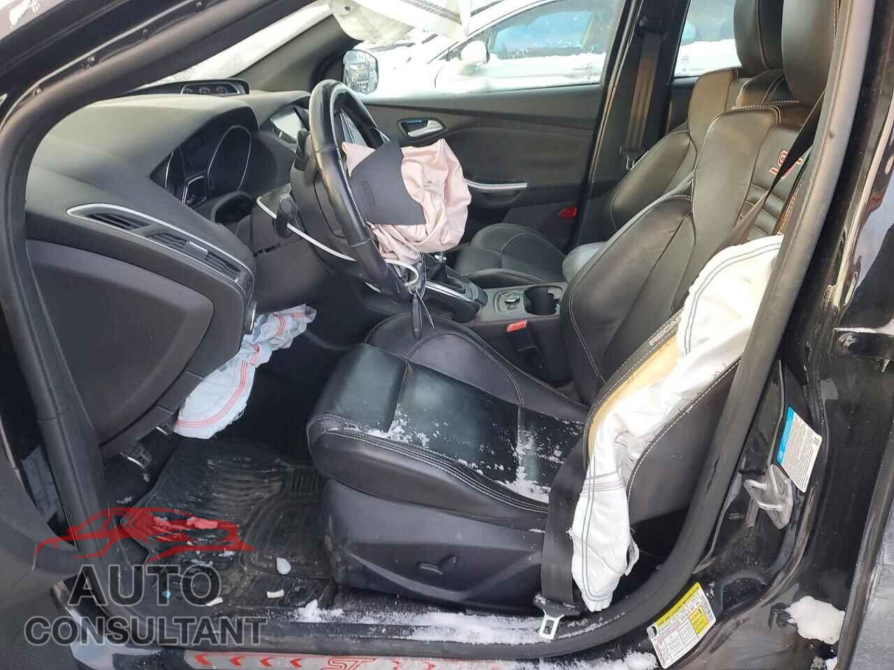FORD FOCUS 2014 - 1FADP3L94EL102647