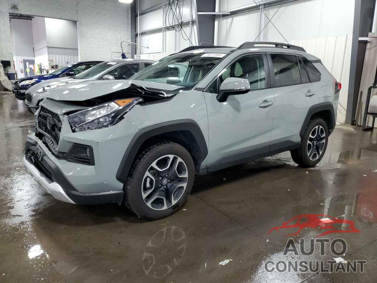 TOYOTA RAV4 2019 - 2T3J1RFV5KW012491