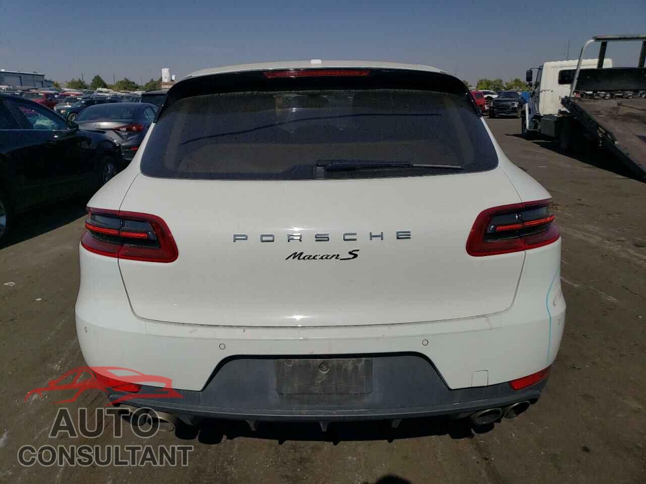 PORSCHE MACAN 2015 - WP1AB2A59FLB52465