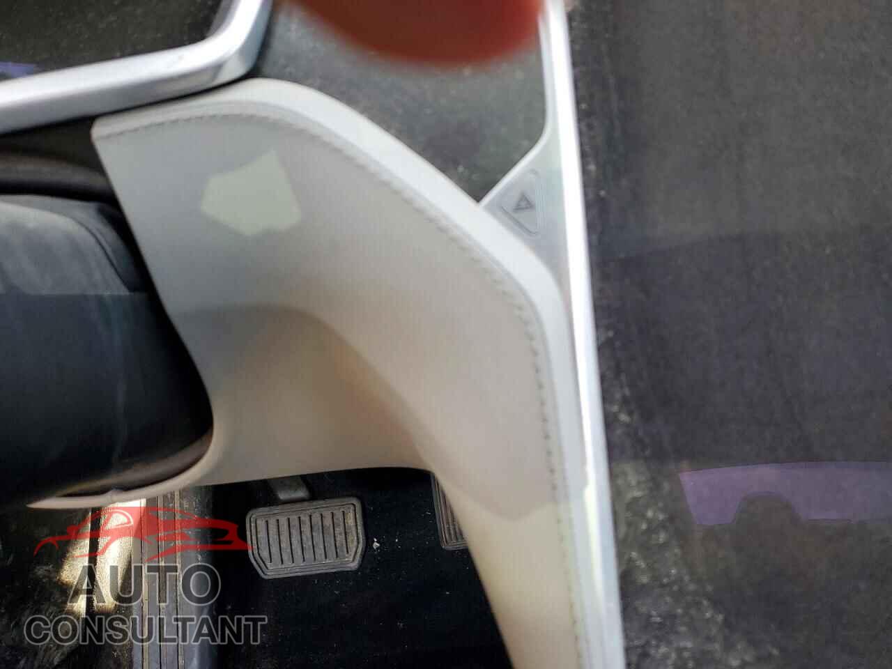 TESLA MODEL S 2013 - 5YJSA1CN4DFP21089