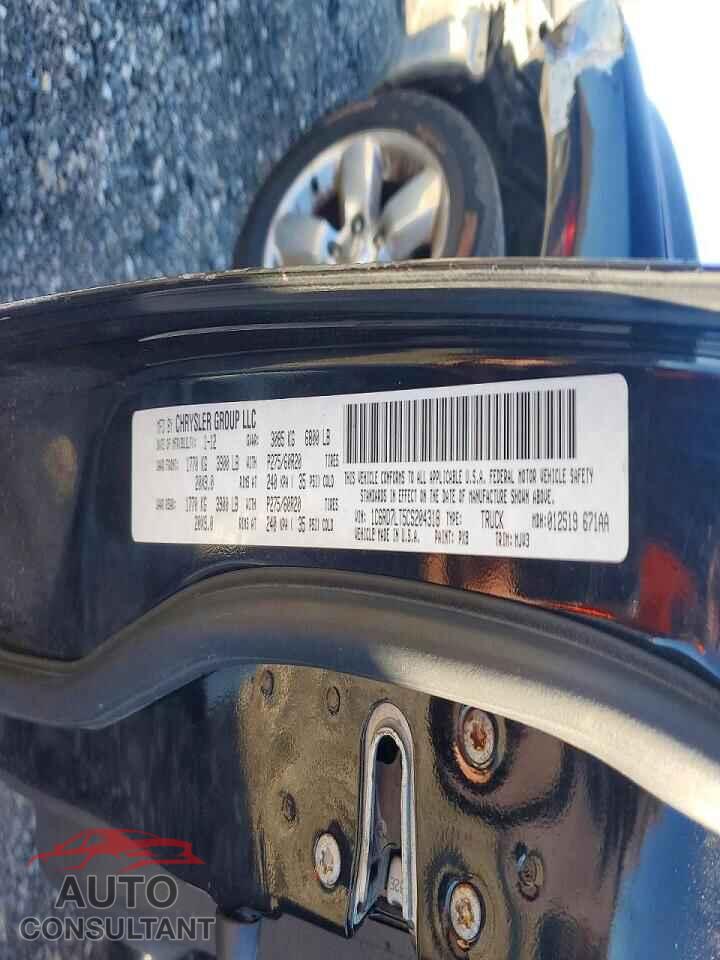 DODGE RAM 1500 2012 - 1C6RD7LT5CS204318