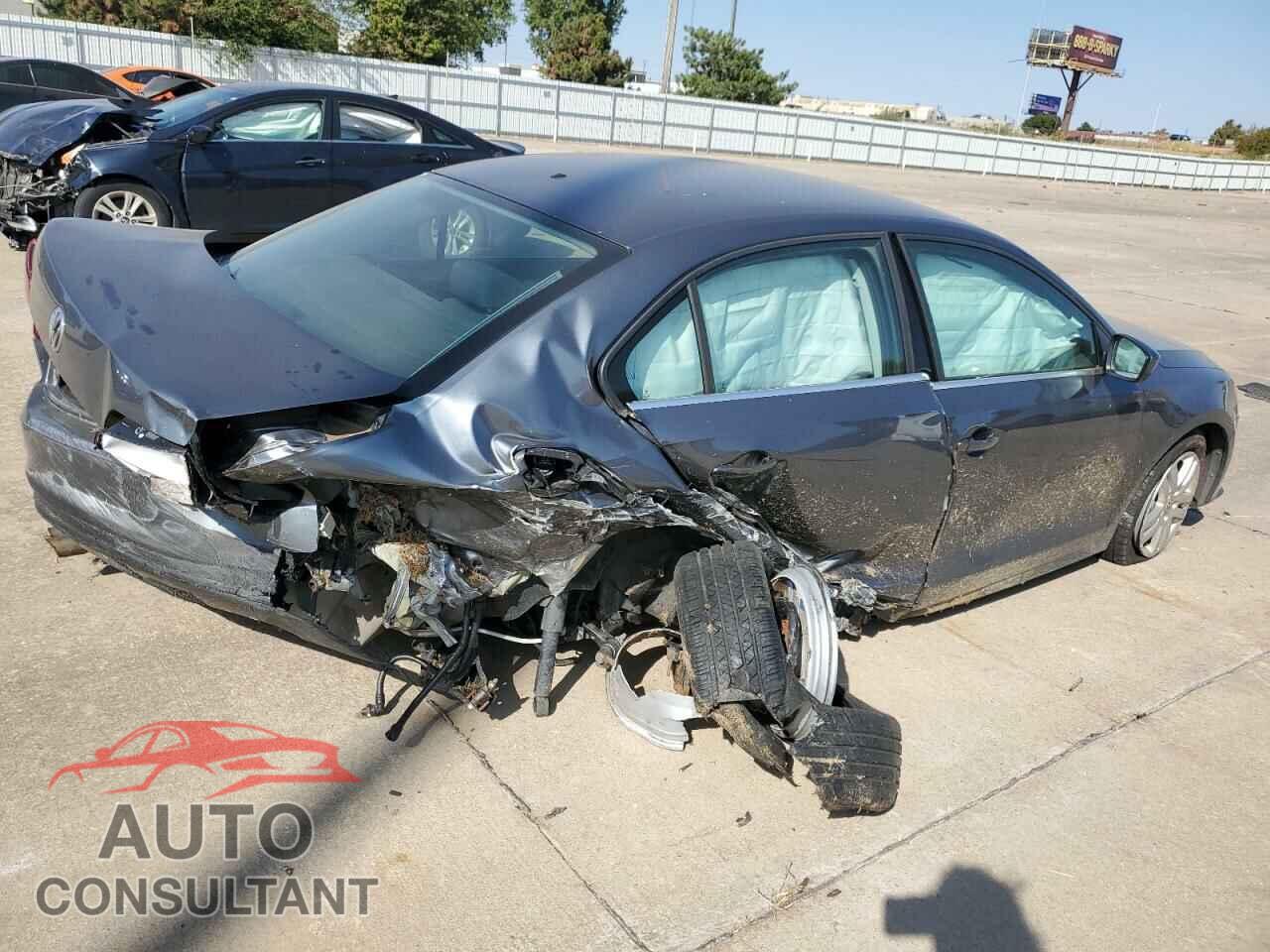 VOLKSWAGEN JETTA 2017 - 3VW2B7AJ3HM341773