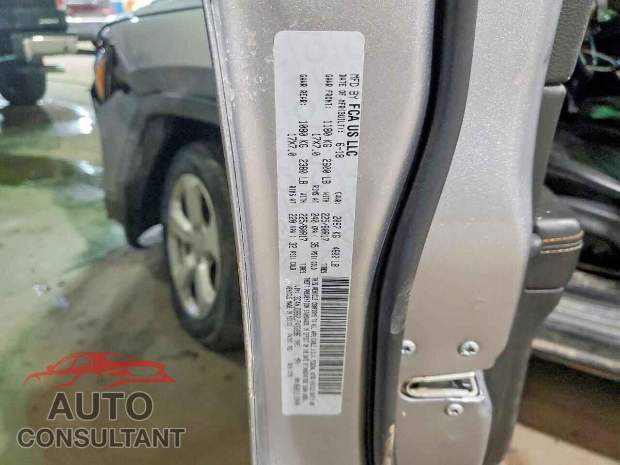 JEEP COMPASS 2018 - 3C4NJDBB2JT433896