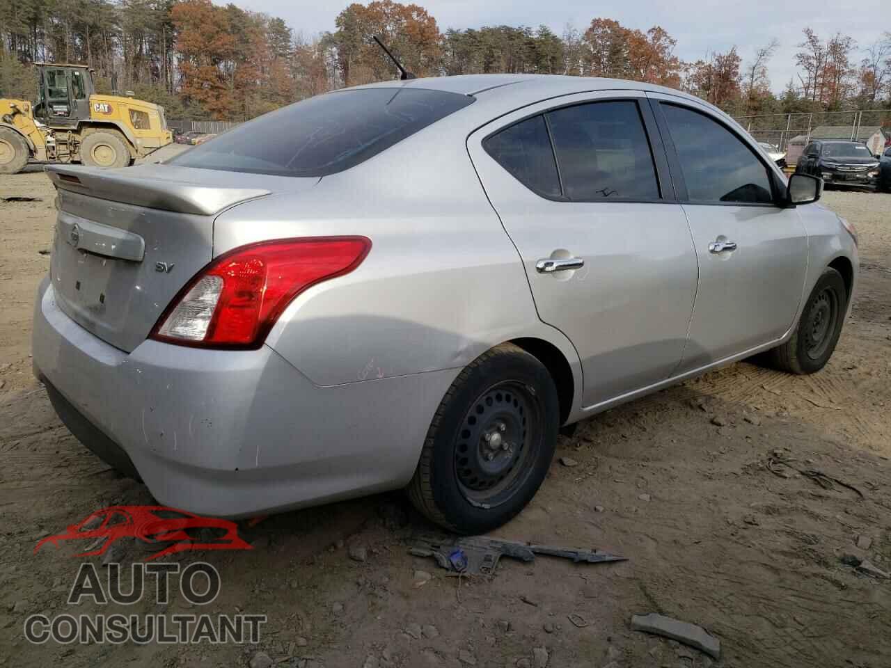 NISSAN VERSA 2019 - 3N1CN7AP1KL857357