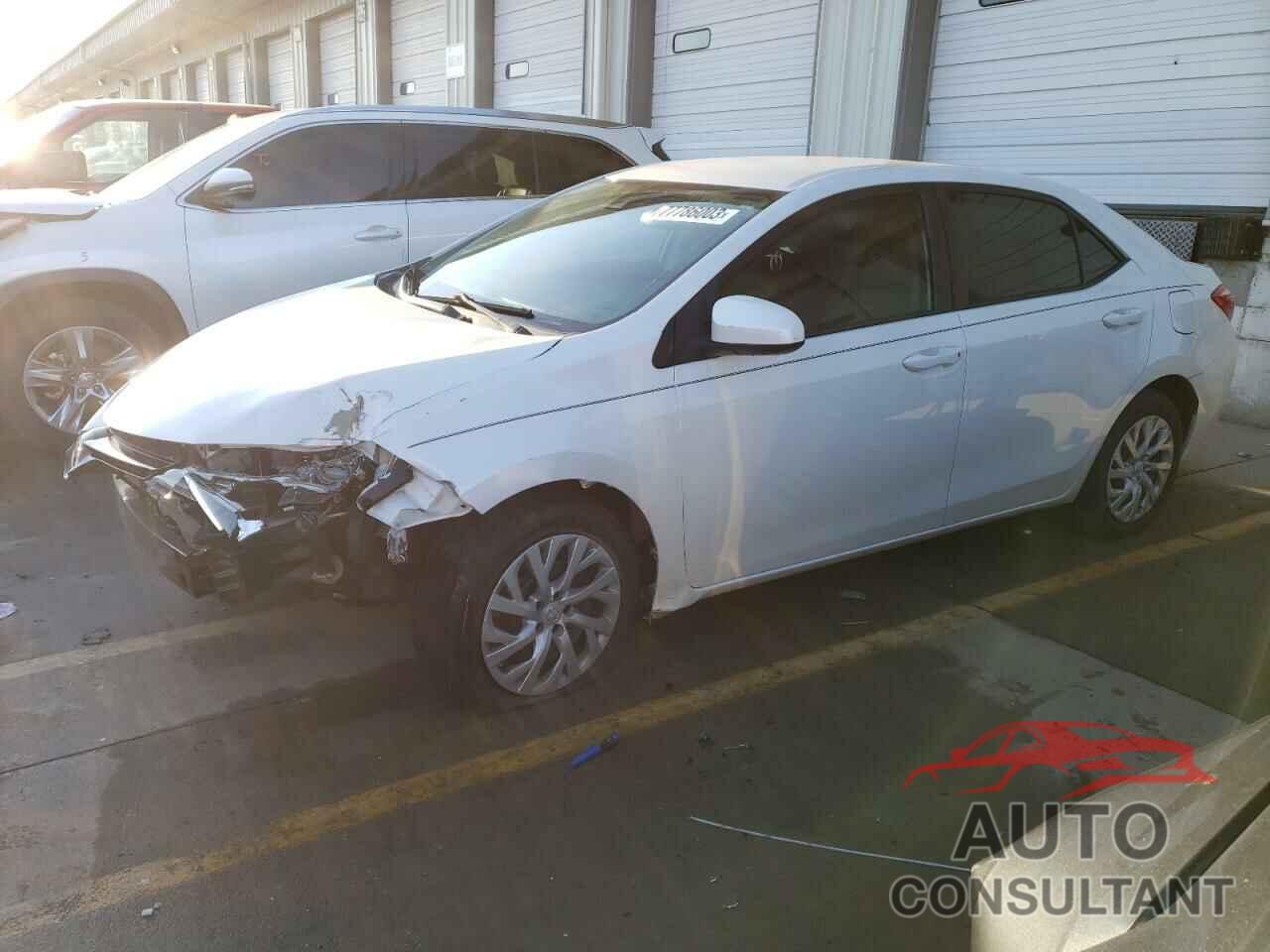 TOYOTA COROLLA 2018 - 5YFBURHE2JP832738