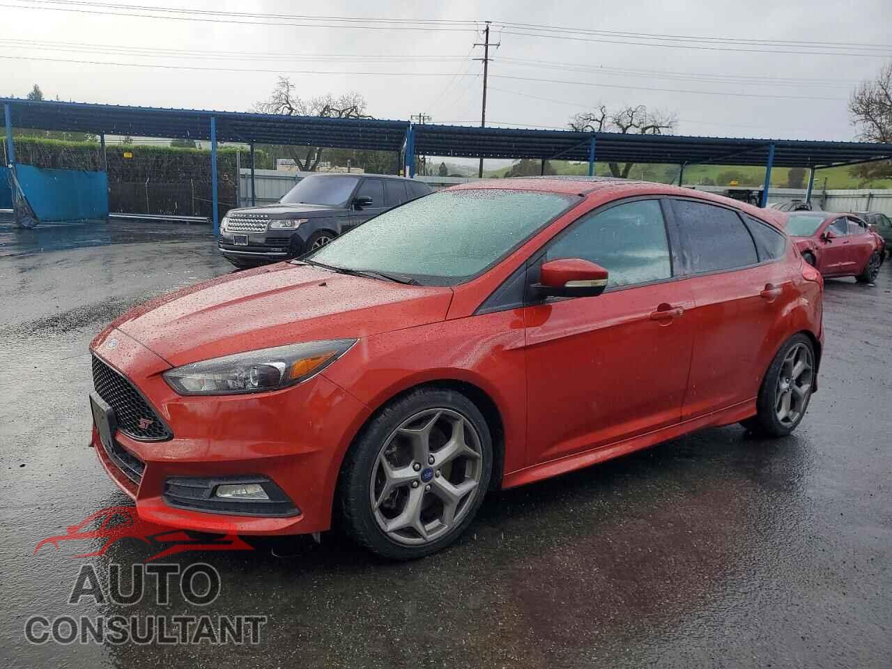 FORD FOCUS 2018 - 1FADP3L93JL282956
